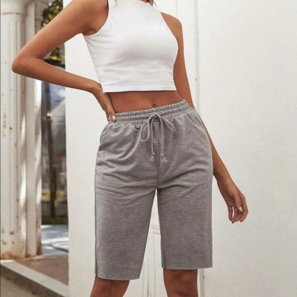 Heathered knit drawstring Bermuda shorts grey